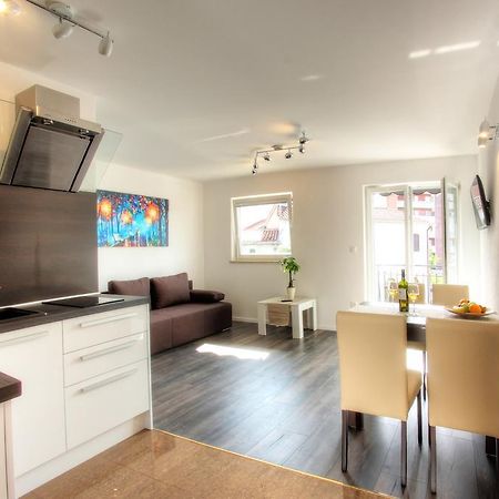 Apartments Nebuloza Ровин Екстериор снимка